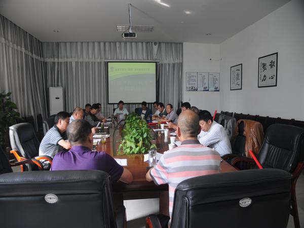 掘進公司召開打造“掘進鐵軍”專題討論會