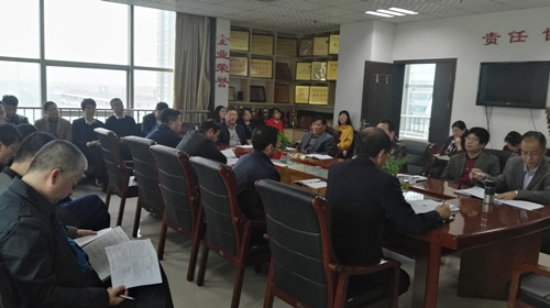 天工公司機關(guān)周末工作忙