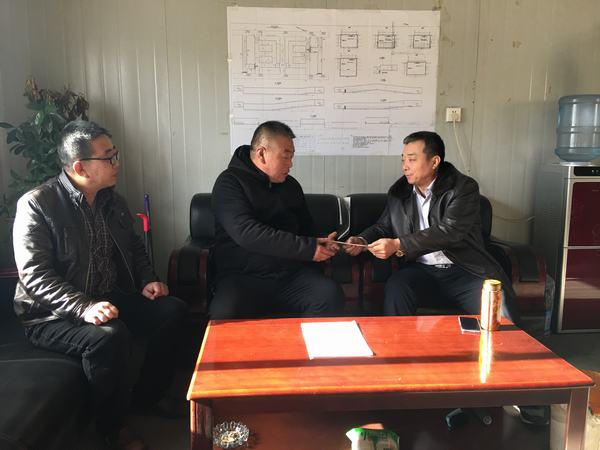 掘進(jìn)公司認(rèn)真做好節(jié)前困難職工慰問(wèn)工作