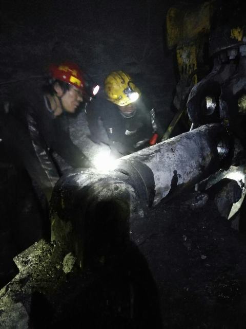 掘進(jìn)公司紅柳林項目部自行回撤掘進(jìn)機(jī)節(jié)約成本8萬