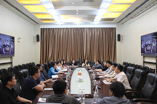 建設(shè)集團召開機關(guān)青年員工“助力雙特百億，爭當青年先鋒”專題座談會