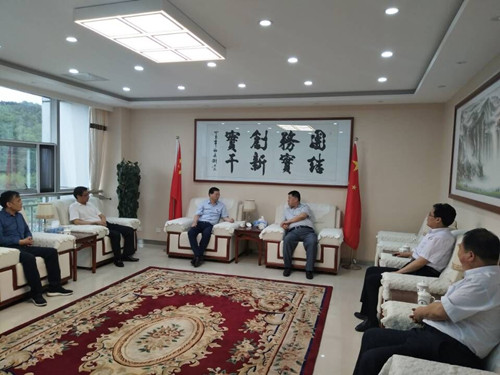 司正林、王寧一行到建莊礦業(yè)進(jìn)行座談交流