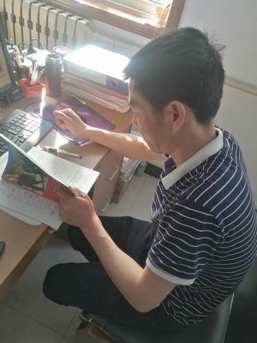 銅煤公司基層黨支部組織開(kāi)展學(xué)習(xí)《梁家河》讀書活動(dòng)