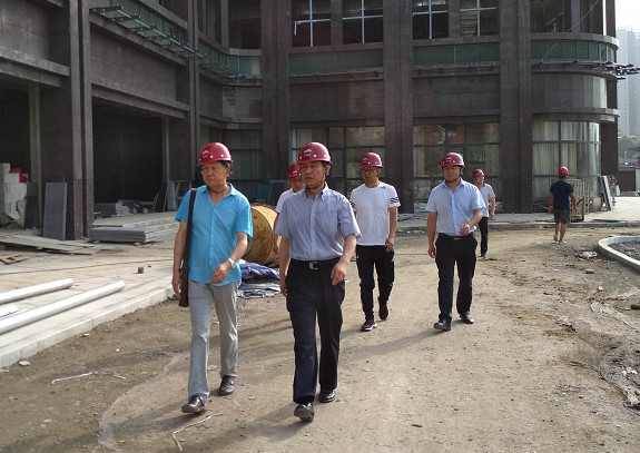 侯本英深入陜煤建設(shè)安康、漢中施工工地檢查指導(dǎo)工作