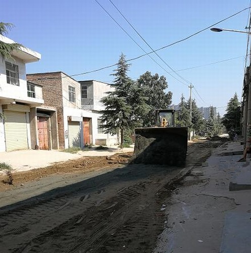 陜煤建設路橋分公司渭南豐原項目開展創(chuàng)衛(wèi)活動