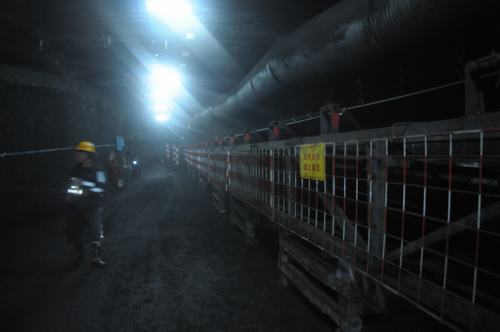 陜煤建設(shè)掘進(jìn)公司:紅柳林項(xiàng)目部44201外撤架巷超前完成掘支任務(wù)