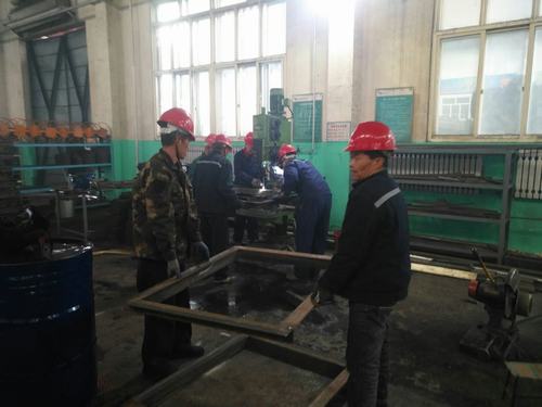 外部市場(chǎng)傳捷報(bào)，施工現(xiàn)場(chǎng)干勁足