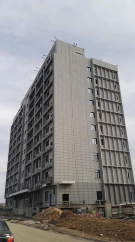 陜煤建設(shè)天工公司土建七部彬長鐵運(yùn)公司辦公樓建設(shè)初見成效