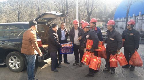 堅守崗位，我們一直在......