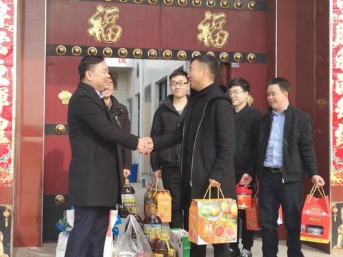 陜煤建設(shè)路橋分公司：慰問(wèn)一線值守員工