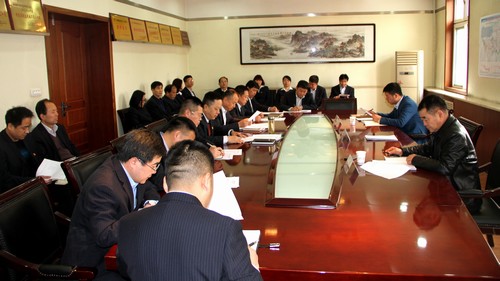 陜煤建設(shè)銅煤公司組織召開(kāi)黨員領(lǐng)導(dǎo)干部述諾評(píng)諾民主評(píng)議