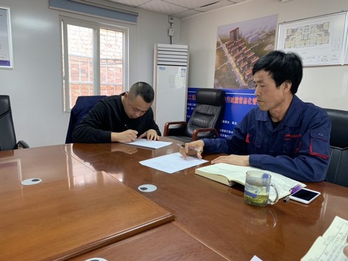 陜煤建設(shè)銅煤公司干部職工立下軍令狀，打好百日會(huì)戰(zhàn)攻堅(jiān)戰(zhàn)