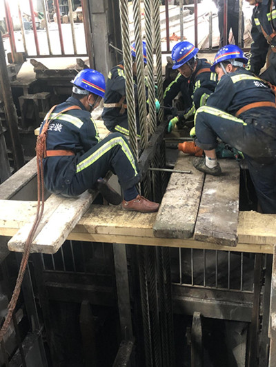 陜煤建設(shè)機(jī)電安裝公司改進(jìn)立井鋼絲繩更換方法創(chuàng)效益