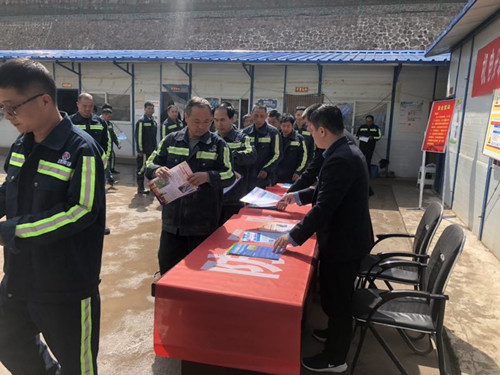 陜煤建設(shè)機電安裝公司開展“安全咨詢?nèi)铡被顒?></div>
                                <div   id=