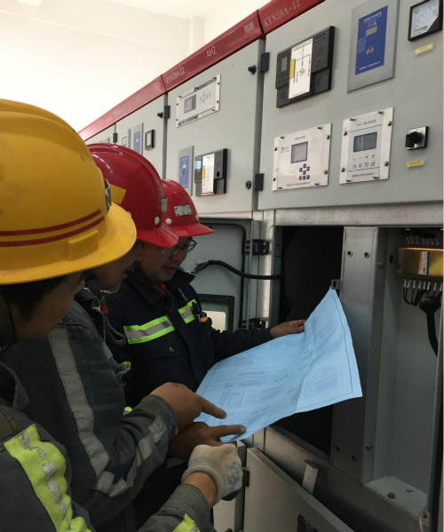 陜煤建設(shè)機電安裝公司提前完成冶坪礦生活區(qū)鍋爐房設(shè)備安裝工程