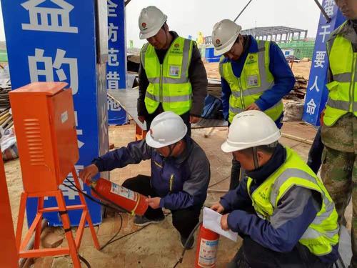 陜煤建設(shè)銅煤公司查隱患、保平安、反“三違”專(zhuān)項(xiàng)活動(dòng)成新熱潮