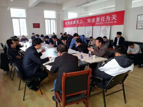 銅煤一、二號(hào)住宅小區(qū)最后一棟住宅樓順利通過(guò)竣工驗(yàn)收！