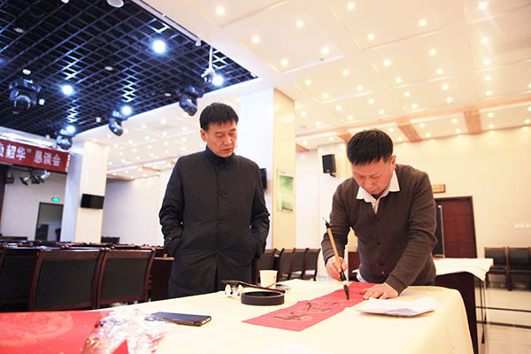 陜煤建設舉辦“迎春納?！鳖}春聯(lián)活動