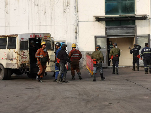 陜煤建設機電安裝公司黃陵項目部：除夕，我們升井了