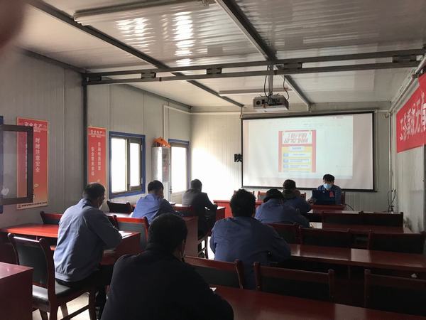 陜煤建設(shè)韓城分公司安裝三項(xiàng)目部“寓”“教”結(jié)合凝聚生產(chǎn)發(fā)展力量