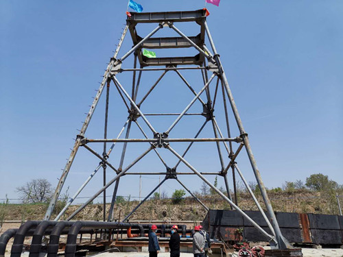 春色滿園關(guān)不住