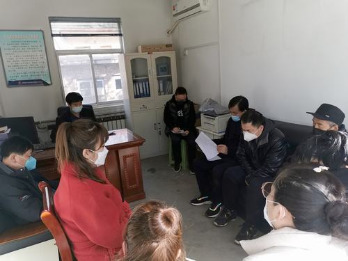 陜煤建設銅煤公司開展“傳承五四精神?做有擔當?shù)那嗄耆恕敝黝}活動