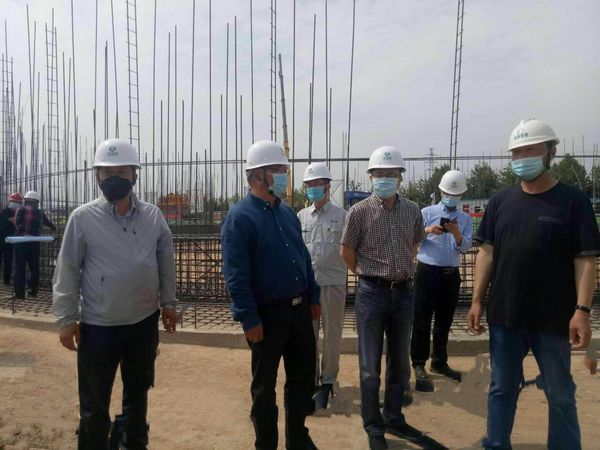 中儲(chǔ)糧西安分公司總經(jīng)理戴中文、西安直屬庫總經(jīng)理趙琳蒞臨天工公司中儲(chǔ)糧項(xiàng)目檢查指導(dǎo)工作