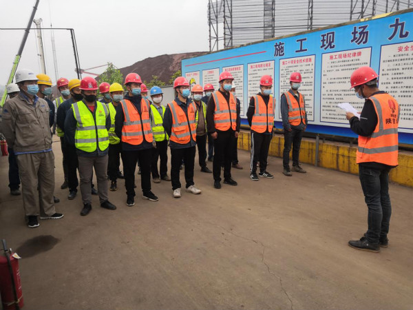 陜煤建設(shè)漢中分公司第二項目部開展防汛應急演練