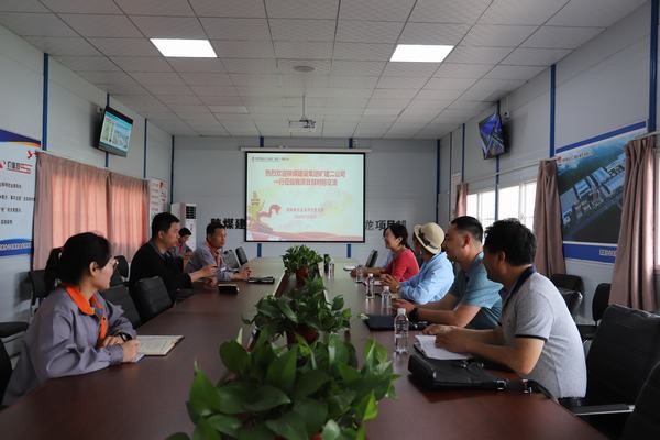 陜煤建設礦建二公司：基層工作要走出去更要拿回來！