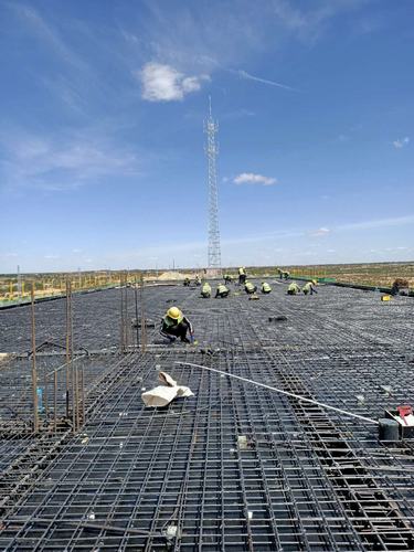 陜煤建設(shè)銅煤公司第八項(xiàng)目部承建的靖神鐵路高家伙場(chǎng)車(chē)站工程全部封頂