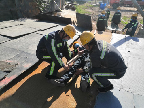 陜煤建設(shè)機(jī)電安裝公司彬長(zhǎng)項(xiàng)目部：開(kāi)展安全應(yīng)急演練促生產(chǎn)