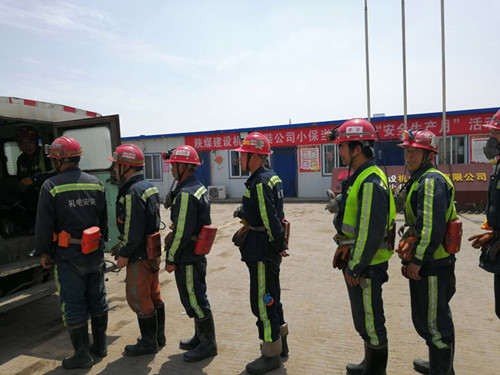 陜煤建設(shè)機(jī)電安裝公司小保當(dāng)項(xiàng)目部大干如火如荼