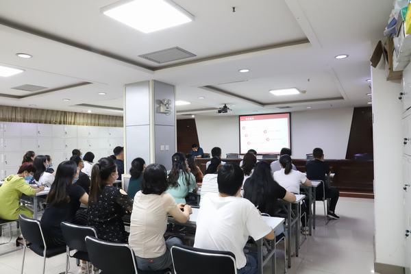 陜煤建設(shè)礦建二公司組織開(kāi)展“兩會(huì)”宣講活動(dòng)