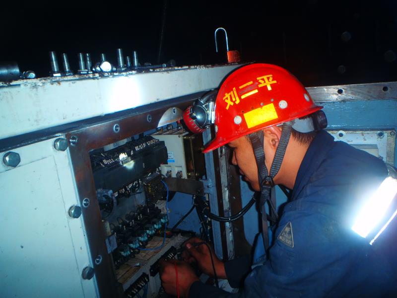 陜煤建設(shè)掘進公司：1207米！一機雙巷掘進再創(chuàng)佳績