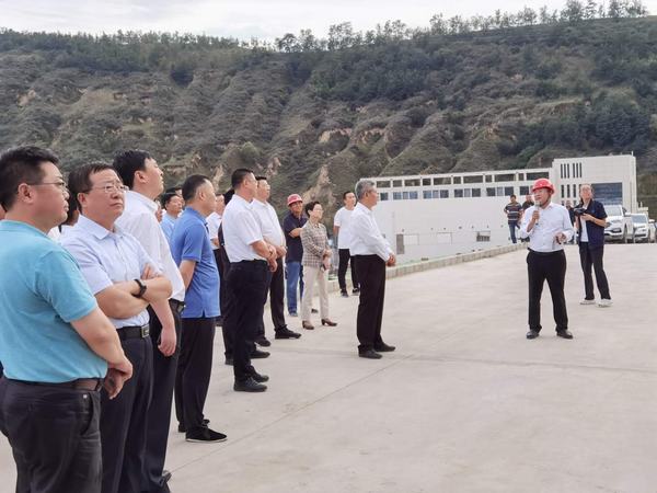 延安市委書(shū)記徐新榮再赴陜煤建設(shè)礦建二公司車村項(xiàng)目部調(diào)研