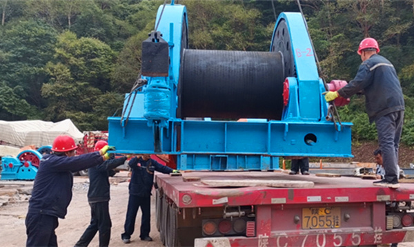 陜煤建設(shè)礦建三公司：積極組織施工設(shè)備，為新項(xiàng)目開(kāi)工“保駕護(hù)航”