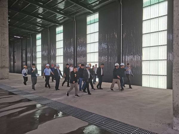 陜煤建設(shè)韓城分公司承建的郭家灣集運(yùn)站儲(chǔ)煤棚工程項(xiàng)目涉鐵工程順利通過(guò)竣工驗(yàn)收