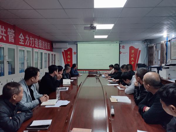 陜煤建設(shè)礦建二公司冶坪項(xiàng)目部：黨旗開(kāi)路走前沿齊抓共管保安全