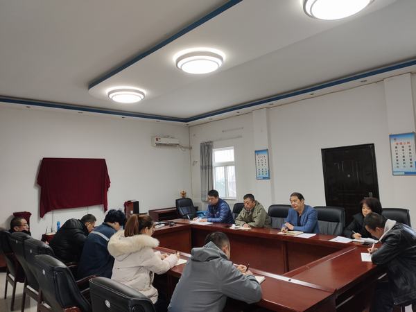 陜煤建設(shè)設(shè)備租賃中心召開新聞宣傳政研工作分析會