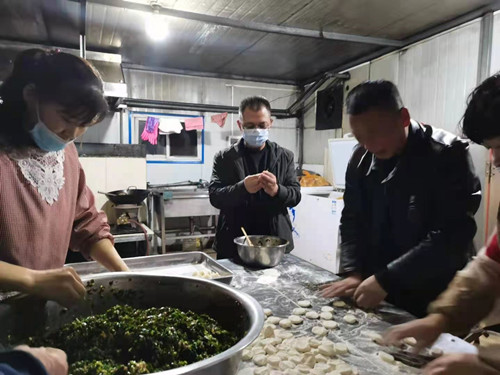 【春節(jié)一線報道】陜煤建設機電安裝公司：深入一線慰問暖人心