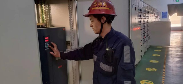 運維戰(zhàn)線上的急先鋒-----記陜煤建設洗選煤運營公司澄合山陽運營項目部檢修班班長李鵬