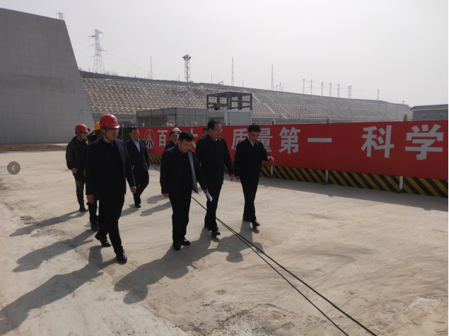 咸陽(yáng)市紀(jì)委書記張海文蒞臨銀西高鐵彬州東站前廣場(chǎng)項(xiàng)目檢查指導(dǎo)工作