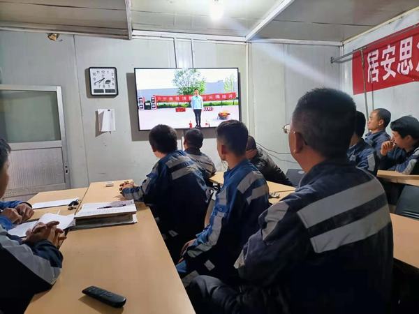 陜煤建設(shè)洗選煤運(yùn)營(yíng)公司紅柳林洗煤廠項(xiàng)目部：安全無(wú)小事，防火第一步