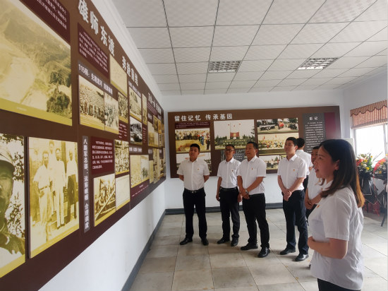 陜煤建設(shè)漢中分公司走進八路軍東渡黃河出師抗日紀念館學(xué)習(xí)黨史教育