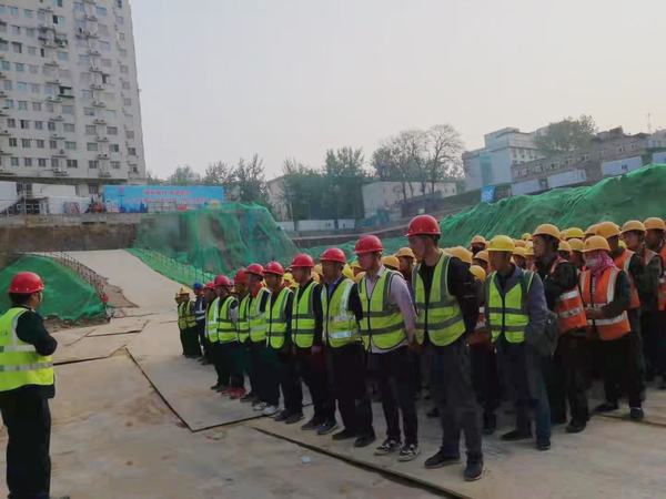 陜煤建設(shè)韓城分公司土建二項(xiàng)目部：“三查”行動(dòng)讓勞務(wù)工安心、暖心、舒心每一天