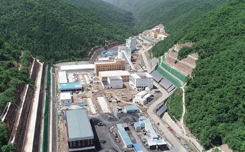 陜煤建設(shè)銅煤公司承建的陜西美鑫公司冶坪煤礦動(dòng)篩車(chē)間等四個(gè)單位工程順利通過(guò)竣工驗(yàn)收