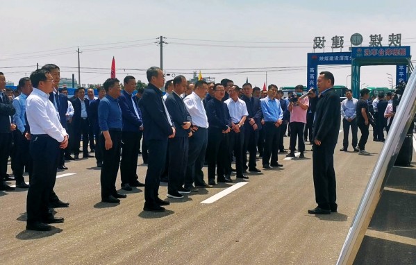 渭南市委書記王琳一行深入陜煤建設(shè)渭南分公司南京金龍純電動(dòng)商用車建設(shè)項(xiàng)目視察工作