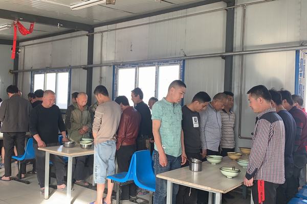 陜煤建設(shè)礦建二公司小保當(dāng)?shù)谌?xiàng)目部：用光盤行動(dòng)悼念國(guó)之脊梁