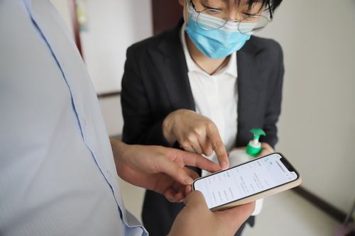 陜煤建設(shè)洗選煤運營公司：關(guān)愛職工“接種”健康，筑牢防疫安全屏障