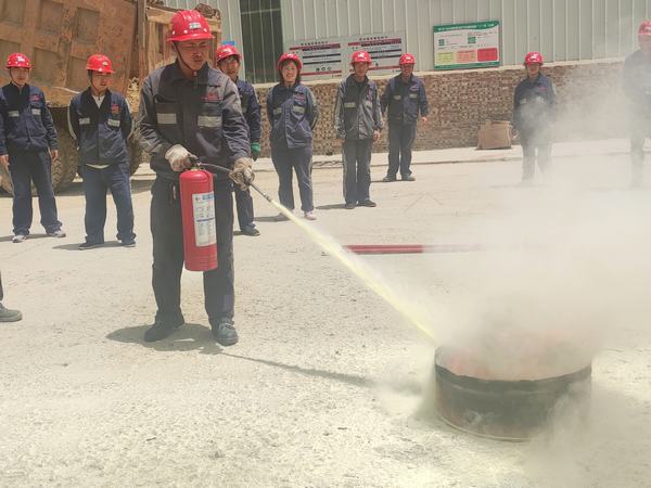 陜煤建設(shè)洗選煤運營公司銅川制沙運營項目部：消防演練促安全，防火意識記心間